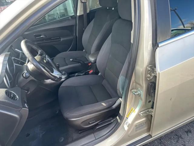 used 2014 Chevrolet Cruze car, priced at $6,800