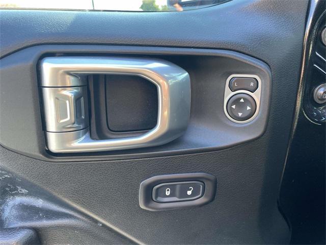 used 2018 Jeep Wrangler Unlimited car, priced at $23,328