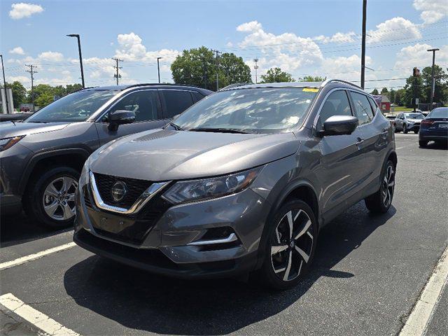 used 2022 Nissan Rogue Sport car, priced at $24,995