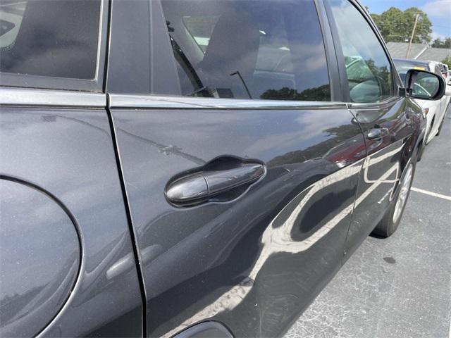 used 2015 Jeep Cherokee car, priced at $8,529