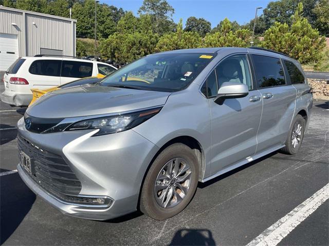 used 2024 Toyota Sienna car, priced at $38,035