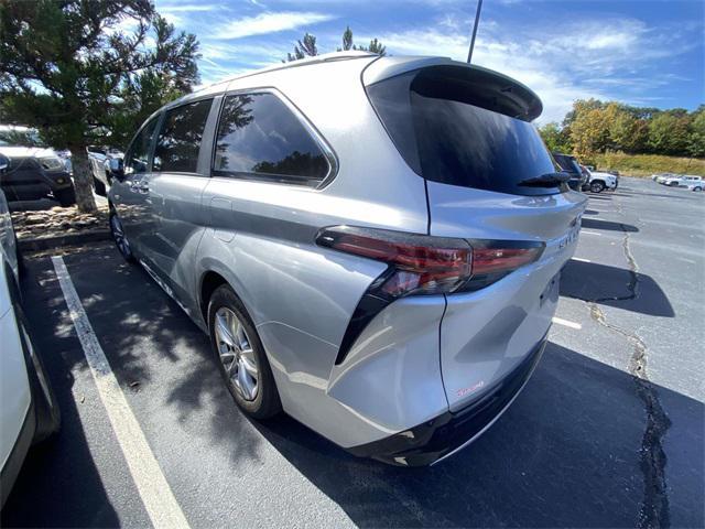 used 2023 Toyota Sienna car, priced at $46,796
