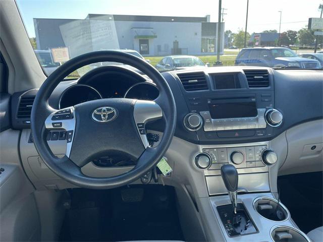 used 2012 Toyota Highlander car, priced at $10,995