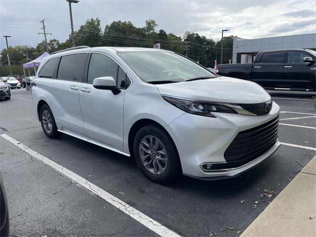 used 2024 Toyota Sienna car, priced at $38,357