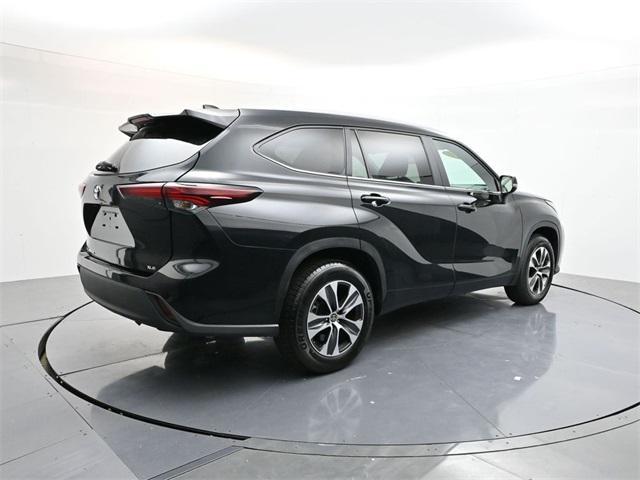 used 2024 Toyota Highlander car, priced at $38,961