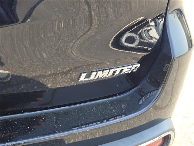 used 2019 Toyota Highlander car, priced at $21,995