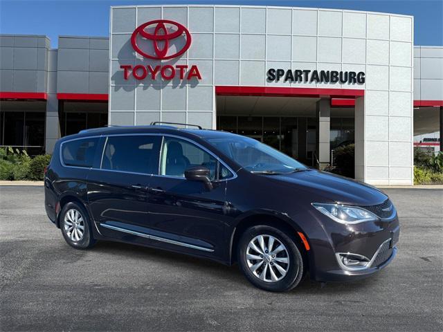 used 2018 Chrysler Pacifica car, priced at $10,008