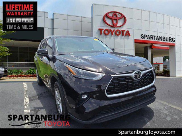 used 2022 Toyota Highlander car, priced at $32,995