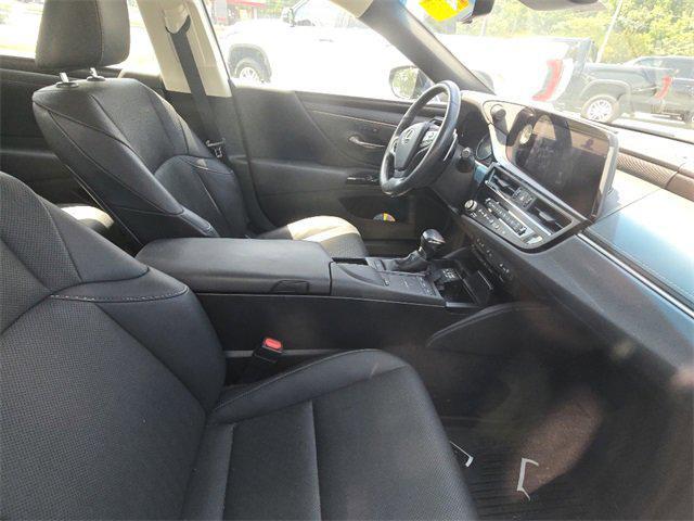 used 2022 Lexus ES 350 car, priced at $35,995