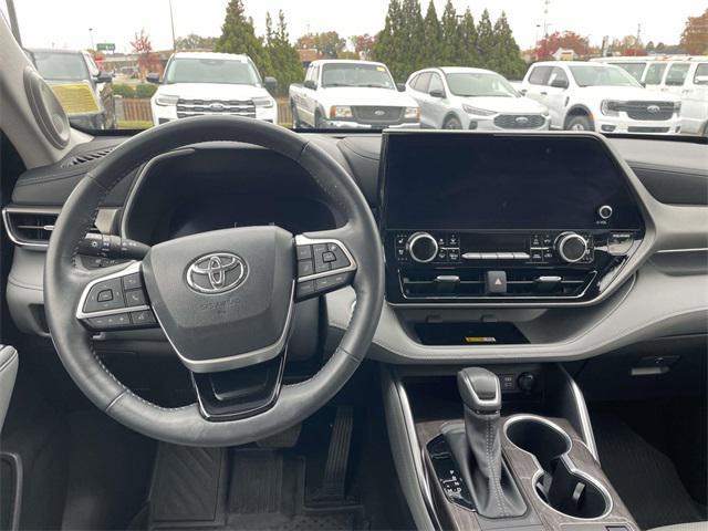 used 2023 Toyota Highlander car, priced at $41,671