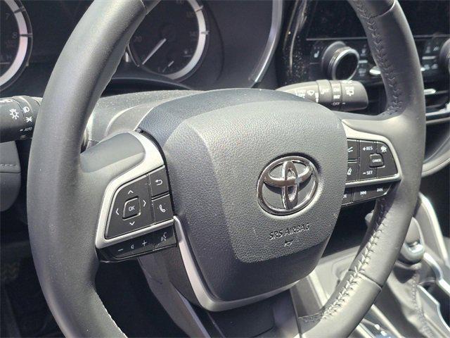 used 2024 Toyota Highlander car, priced at $43,995