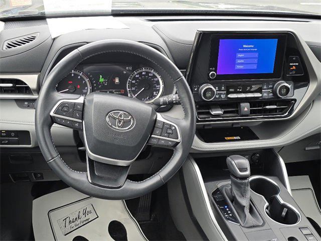used 2024 Toyota Highlander car, priced at $44,995