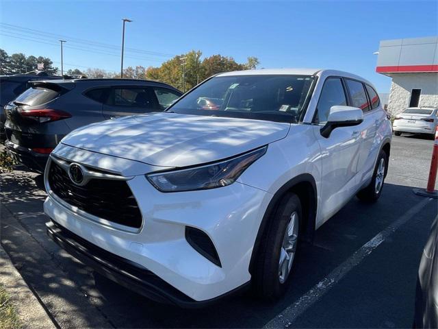 used 2023 Toyota Highlander car, priced at $28,949