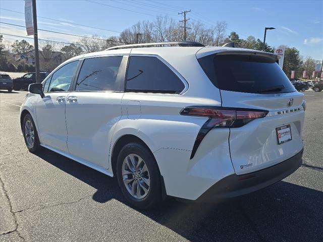 used 2022 Toyota Sienna car, priced at $39,300