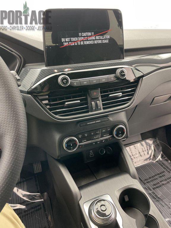new 2025 Ford Escape car, priced at $27,789