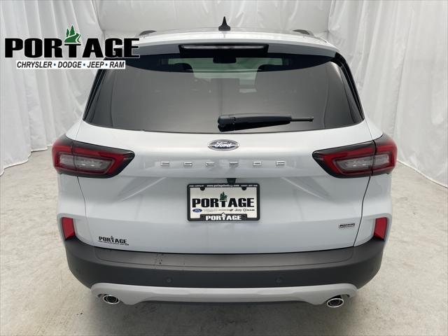 new 2025 Ford Escape PHEV car, priced at $35,394