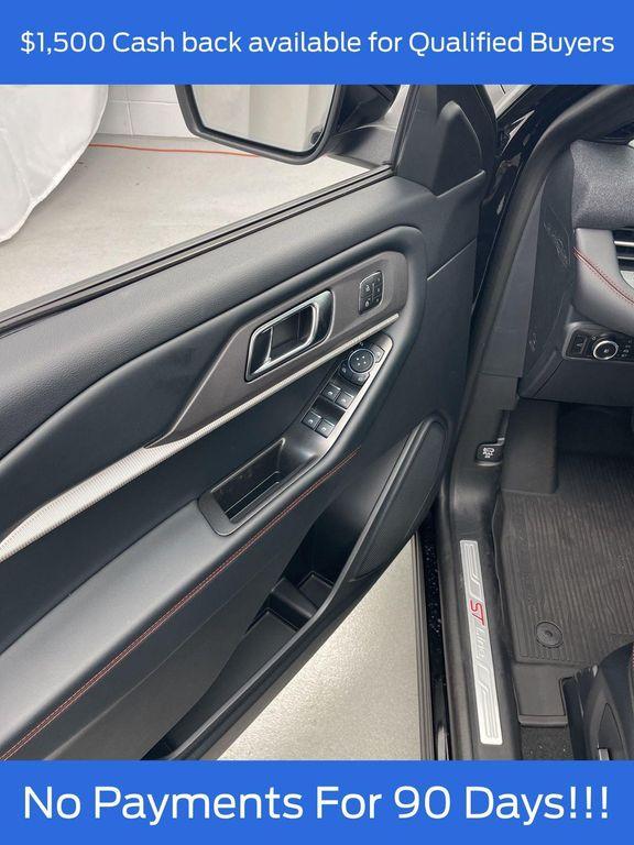 new 2025 Ford Explorer car, priced at $48,860
