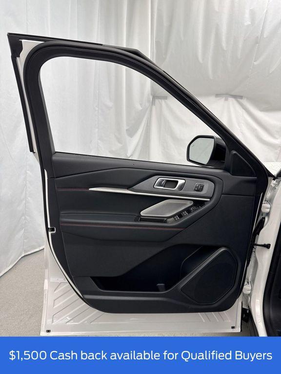 new 2025 Ford Explorer car, priced at $58,698