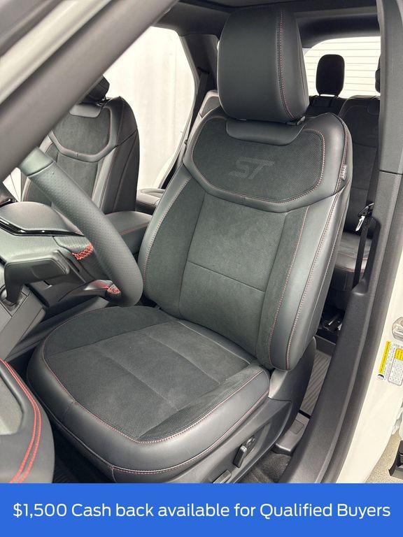 new 2025 Ford Explorer car, priced at $58,698