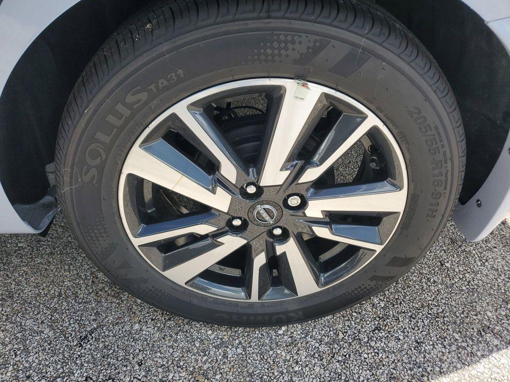 new 2025 Nissan Versa car, priced at $21,465