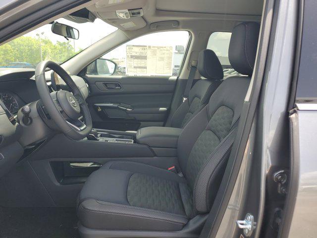 new 2025 Nissan Pathfinder car, priced at $43,865