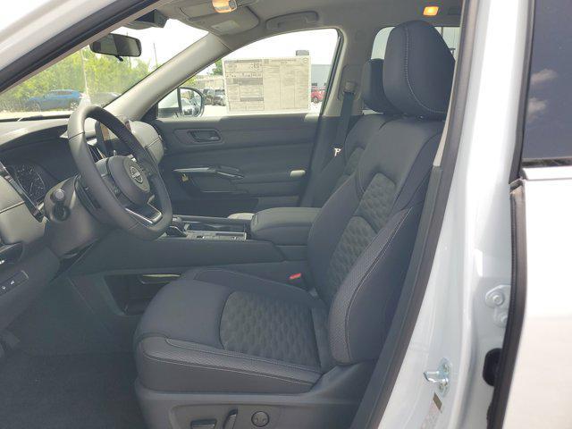 new 2025 Nissan Pathfinder car, priced at $38,888