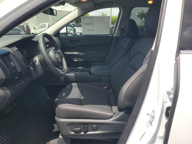 new 2025 Nissan Pathfinder car, priced at $38,320