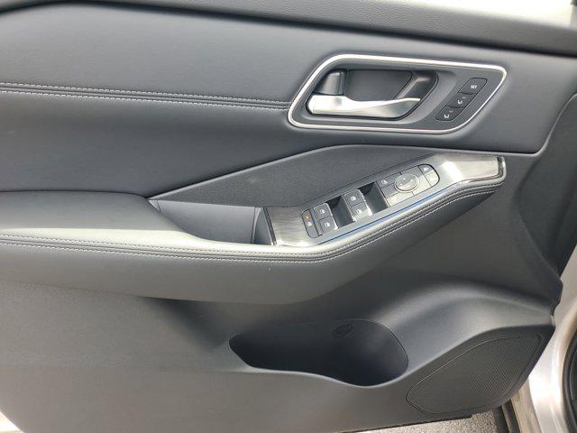 new 2025 Nissan Rogue car, priced at $40,172