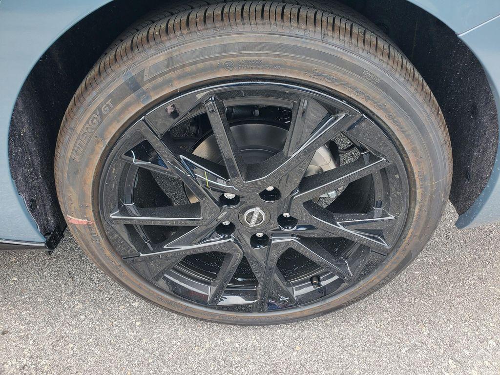 new 2025 Nissan Sentra car, priced at $24,686