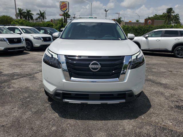 new 2025 Nissan Pathfinder car, priced at $45,015