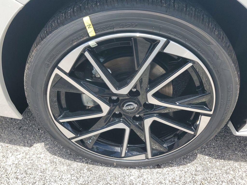 new 2025 Nissan Sentra car, priced at $26,285