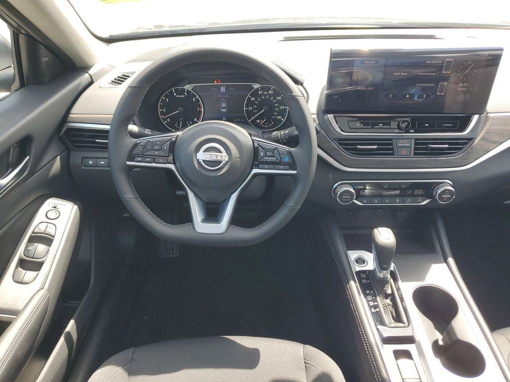 new 2025 Nissan Altima car, priced at $29,160