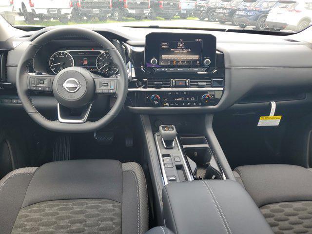 new 2025 Nissan Pathfinder car, priced at $38,320