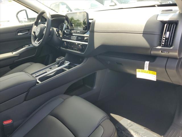 new 2025 Nissan Pathfinder car, priced at $40,361