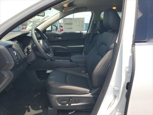 new 2025 Nissan Pathfinder car, priced at $40,361