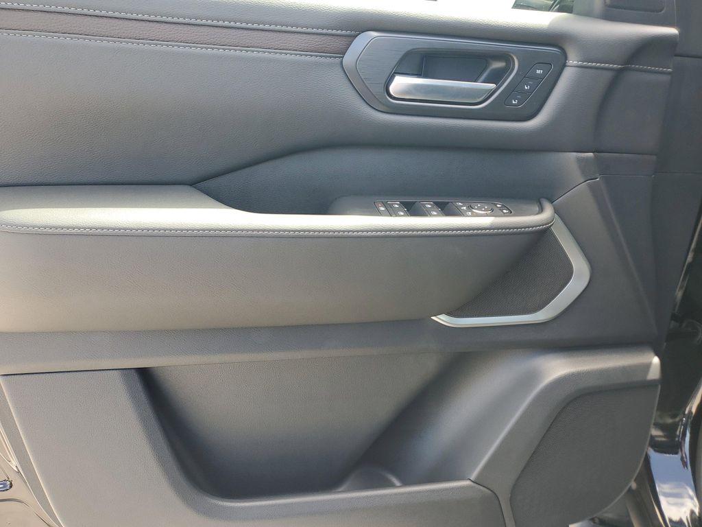 new 2025 Nissan Armada car, priced at $68,794