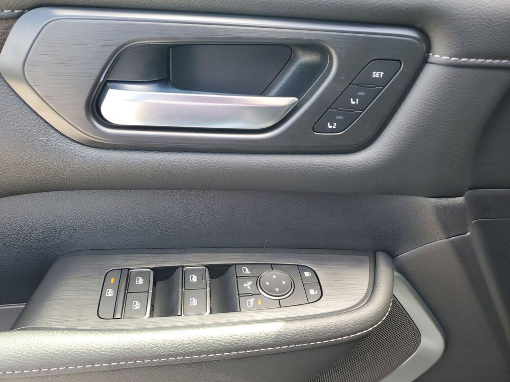 new 2025 Nissan Armada car, priced at $68,794