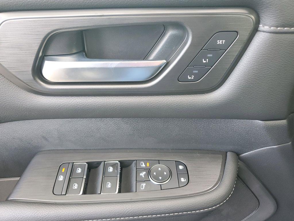 new 2025 Nissan Armada car, priced at $62,451