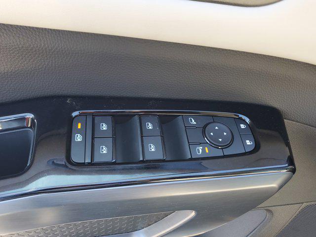 new 2025 Nissan Pathfinder car, priced at $40,572