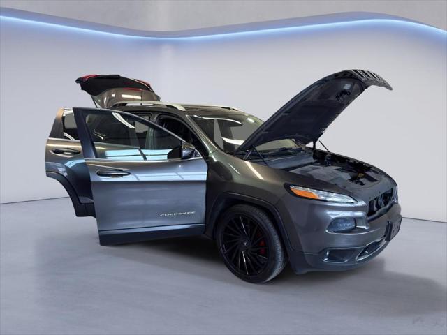 used 2017 Jeep Cherokee car, priced at $13,491