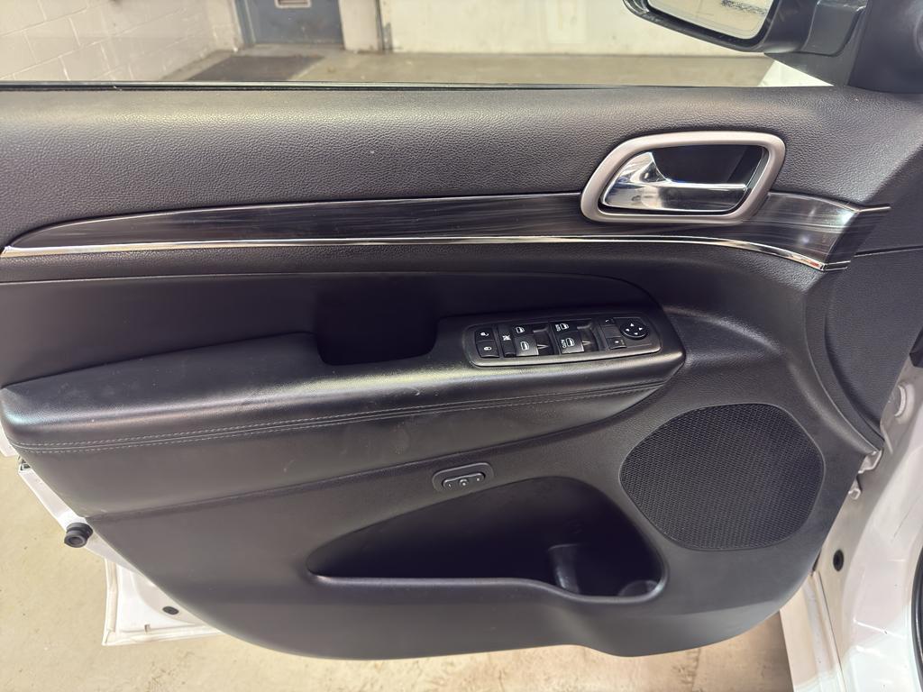 used 2019 Jeep Grand Cherokee car, priced at $20,977