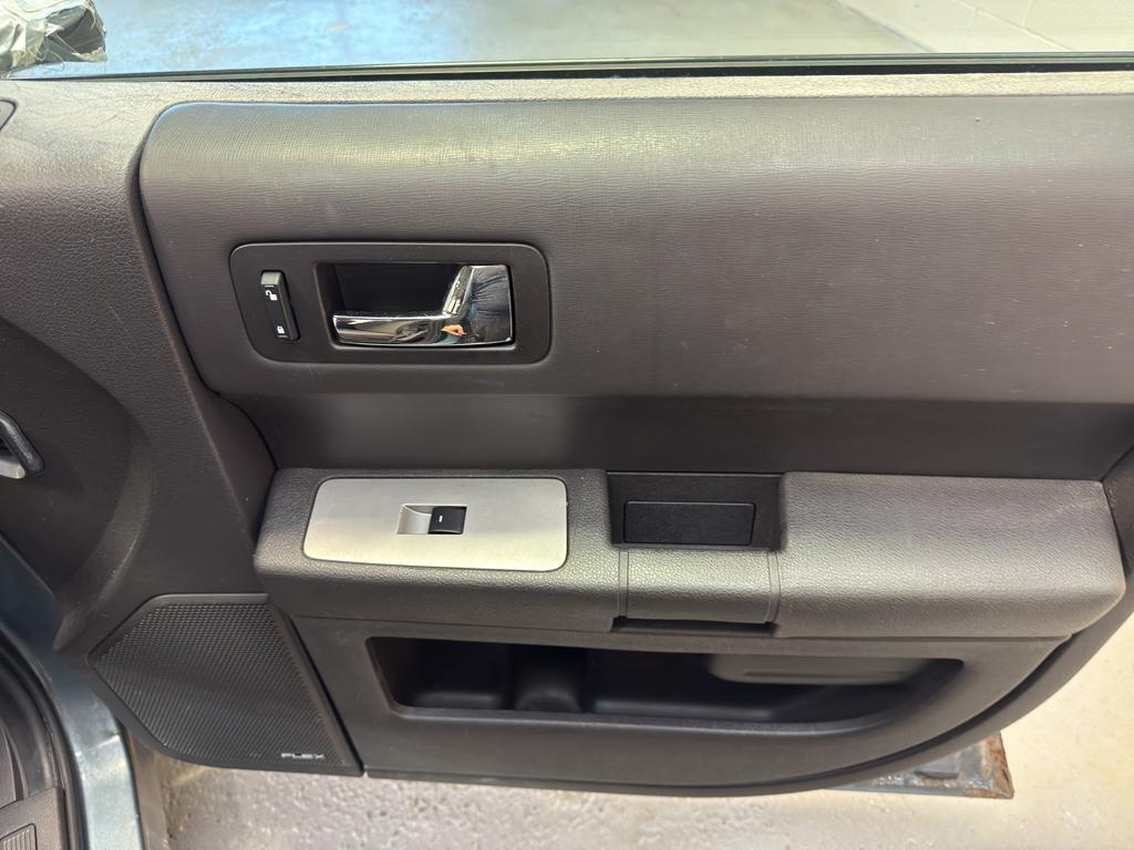 used 2010 Ford Flex car, priced at $1,999