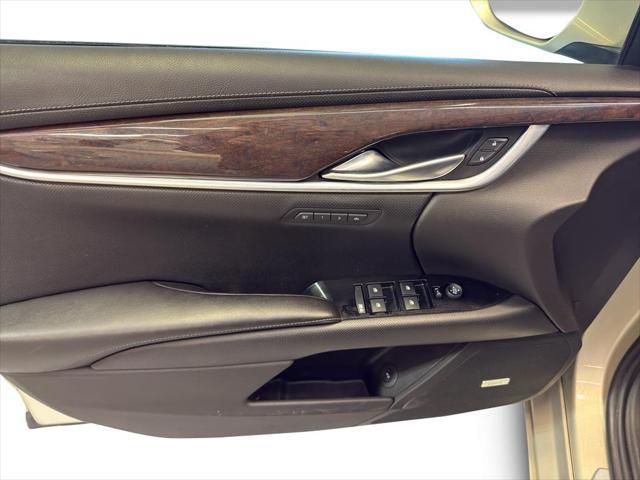used 2014 Cadillac XTS car, priced at $9,991