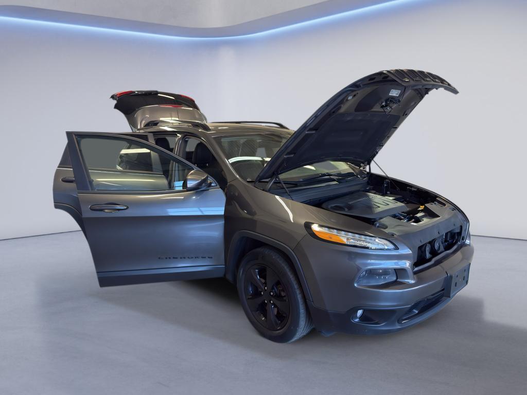used 2016 Jeep Cherokee car, priced at $10,995