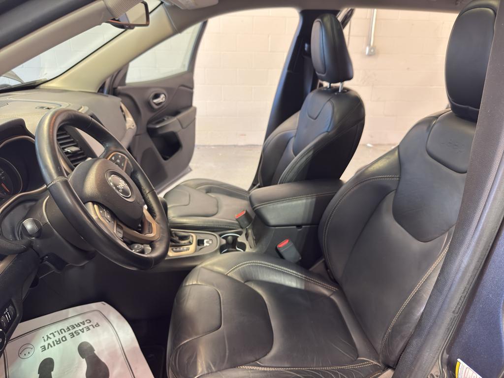 used 2016 Jeep Cherokee car, priced at $10,995