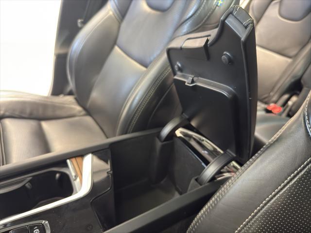 used 2019 Volvo XC90 car, priced at $25,998