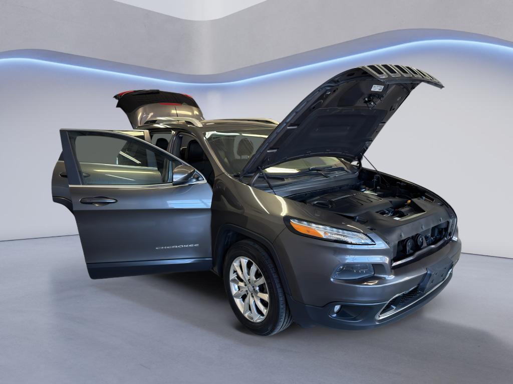 used 2016 Jeep Cherokee car, priced at $10,491