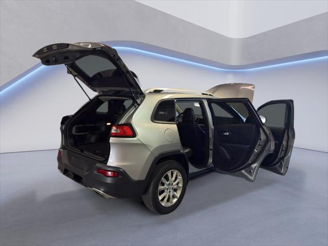 used 2015 Jeep Cherokee car, priced at $13,991