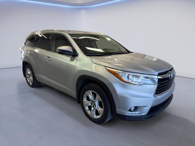 used 2016 Toyota Highlander car, priced at $10,650