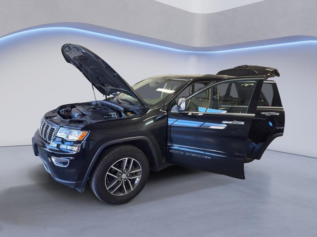 used 2018 Jeep Grand Cherokee car, priced at $15,750